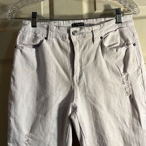 Elliott & Vine white jeans